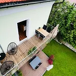Leo6 Privatzimmervermietung Apartment *