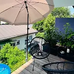 Apartment Leo6 Privatzimmervermietung *