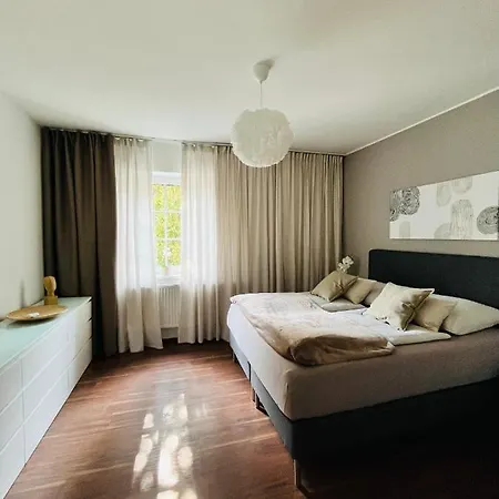 Leo6 Privatzimmervermietung Daire Salzburg