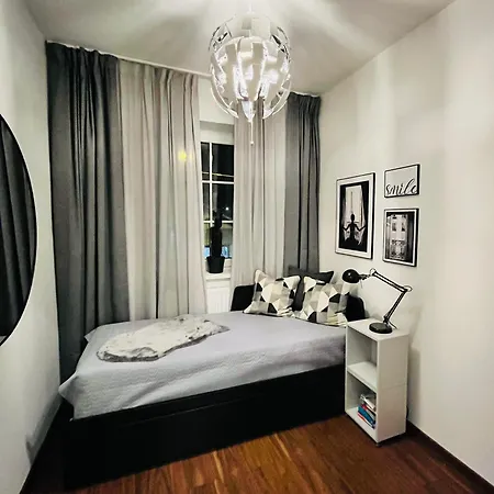 Leo6 Apartment