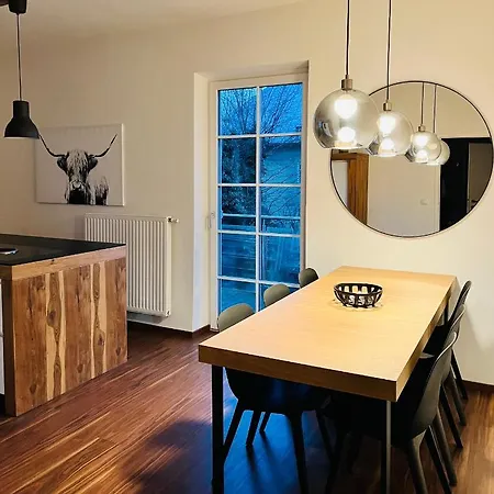 Leo6 Privatzimmervermietung *