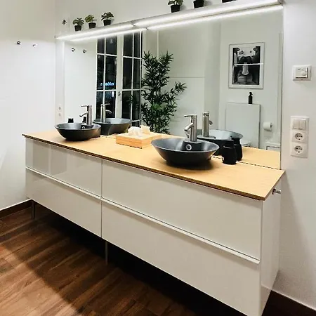 Lägenhet Leo6 Privatzimmervermietung *